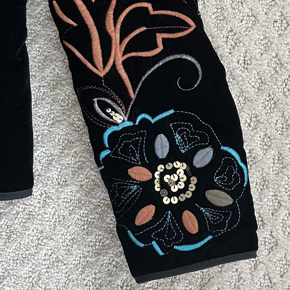 Harve Benard Black Velvet Embroidered Zip Front Jacket Size 8 - Picture 4 of 13